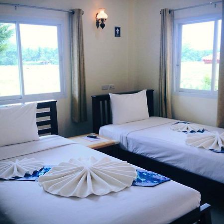 Naris Phuview Resort Satun Buitenkant foto